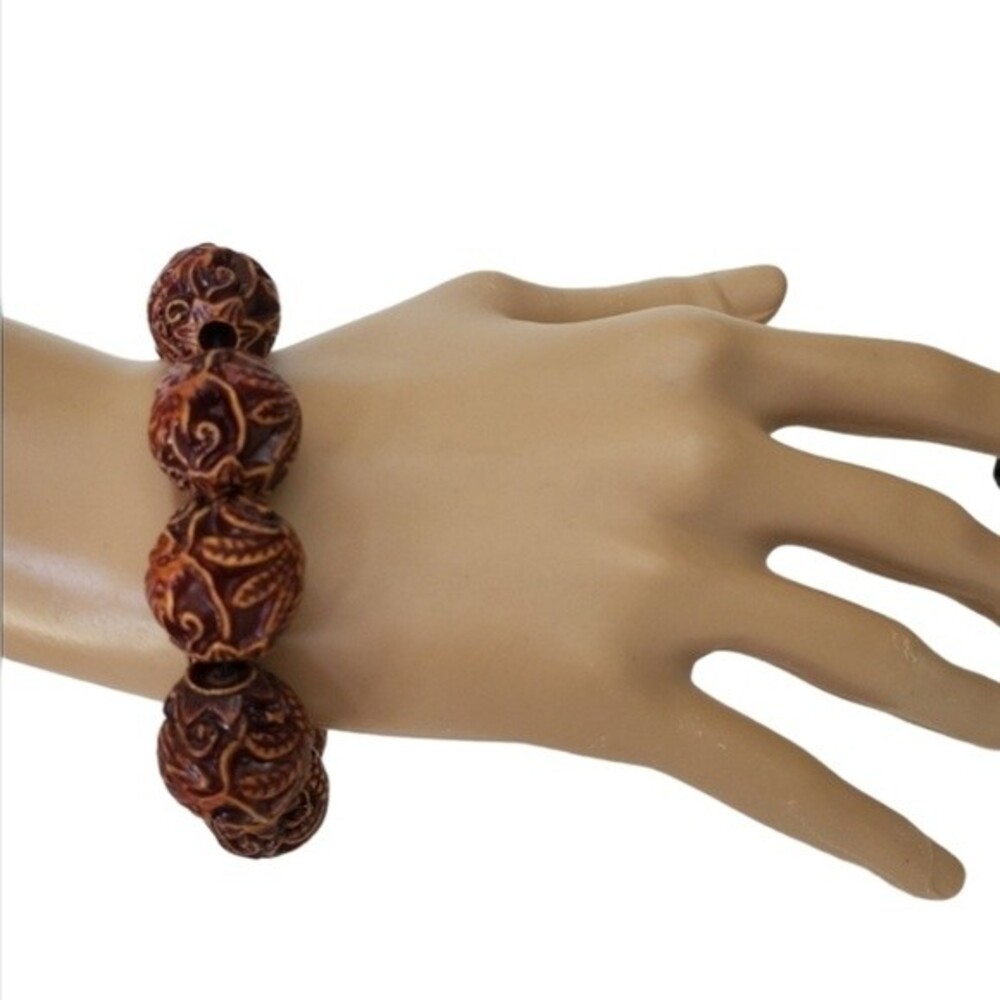 Simulated Wood carved brown stretch  beaded bracelet  7 inch Tribal Halloween *